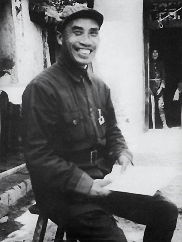 赵力平多次拒绝朱德儿子求爱，贺龙问其原因，赵力平：他家官太大