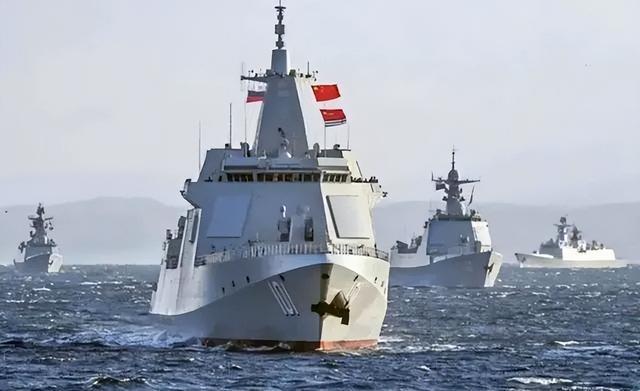 03航母冠名大战一触即发，网友们吵翻了，海军命名规则了解一下"