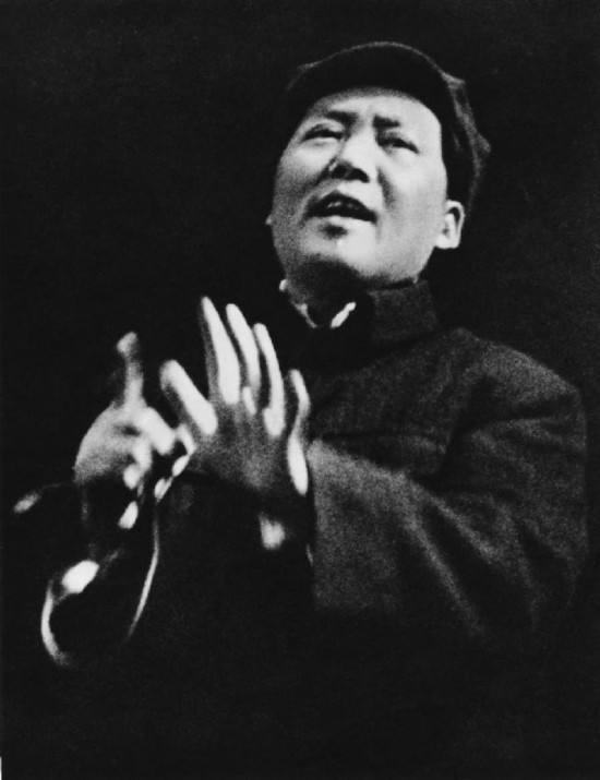 十大元帅之首朱老总，在授衔时编号却是“004”，那么“001”是谁