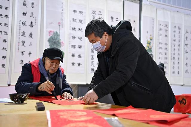 贺字五行属什么？贺字五行属什么属性的！