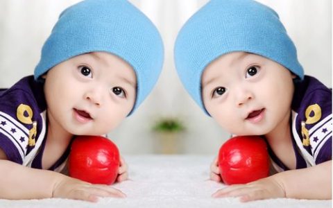 双胞胎起名一男一女，双胞胎起名字大全2019